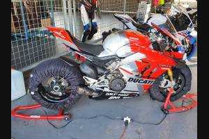 Carenage Racing Peint Ducati Panigale V4 V4S 2020 de Pare-bouee coque Neoprene + crochets rapide - MXPCRV12773