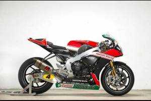 Honda Cbr 1000 2012 - 2016 Complete and painted fairings + screws, fasteners MXPCRV12859