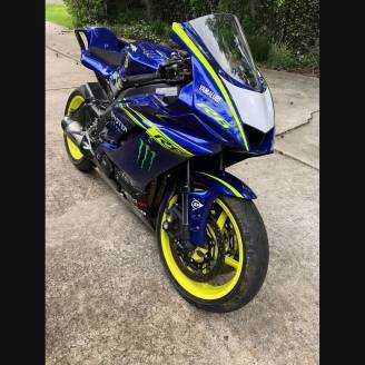 Yamaha R6 2017 - 2021 Verkleidungen Lackiert + Schrauben, Schnellverschlüsse MXPCRV12868