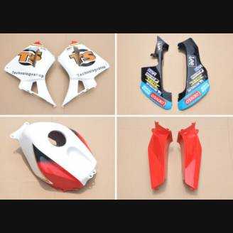 Carenage en abs pour la roue avec peinture compatible avec Honda CBR 600 RR 2003 - 2004 - MXPCAV11554