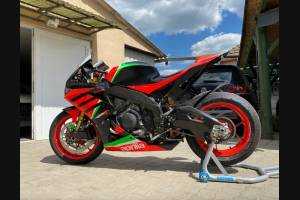 Lackierte Rennverkleidung Aprilia RSV4 2015 - 2020 - MXPCRV12910