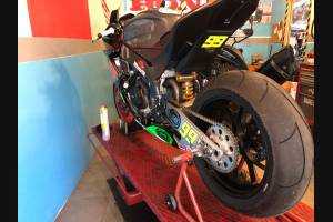 Lackierte Rennverkleidung Aprilia RSV4 2015 - 2020 - MXPCRV13799