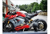 Carene stradali in abs verniciate compatibili con Ducati Panigale V4R per scarico Akrapovic - MXPCAV12833 2