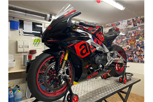 Carene racing Aprilia RSV4 2015 - 2020 verniciate + viti con gommino, ganci rapidi MXPCRV14321