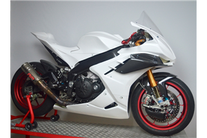 Aprilia Tuono 2016-2020 / conversión RSV 4 2021 - Juego completo racing 8 piezas - MXPCRD17007