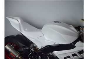 Aprilia Tuono 2016-2020 / kit conversione a RSV 4 2021 - set completo racing in 8-pezzi - MXPCRD17007