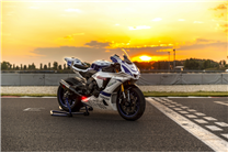 Lackierte Rennverkleidung Yamaha R1 2015 - 2019 - MXPCRV17718