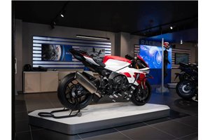 Lackierte Rennverkleidung Yamaha R1 2020 - 2025 - MXPCRV18408