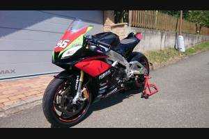 Lackierte Rennverkleidung Aprilia RSV4 2015 - 2020 - MXPCRV6092