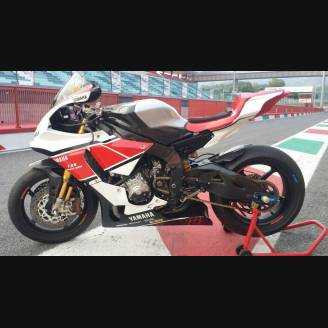 Lackierte Rennverkleidung Yamaha R1 2015 - 2019 - MXPCRV6824