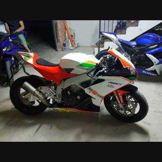 Lackierte Rennverkleidung Aprilia RSV4 2015 - 2020 - MXPCRV6829