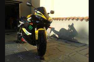 Carenage en abs pour la roue avec peinture compatible avec Yamaha R6 2005 - MXPCAV6883