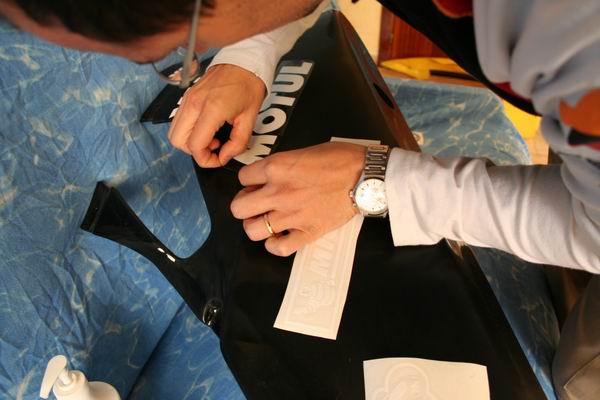 MONTAGGIO ADESIVI 24